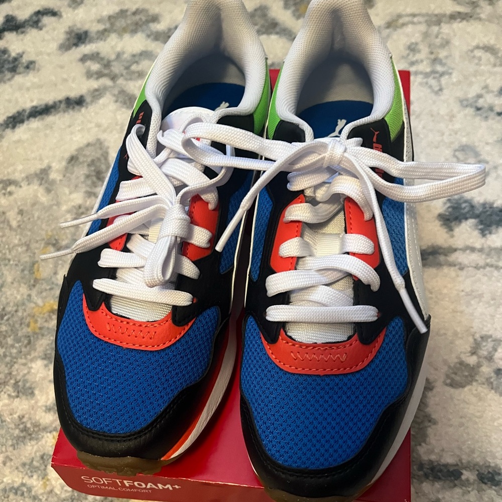 Puma R78 FUTR Jr, Blue/Orange/black Sneakers, Retro Design, big kids size 6, New